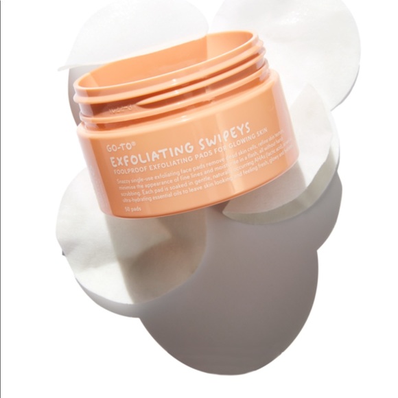 GO-TO | Exfoliating Swipeys - Picture 2 of 5